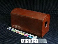 藏品(陶製枕頭)的圖片